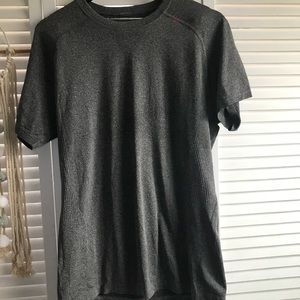 Lululemon Men’s Top | M